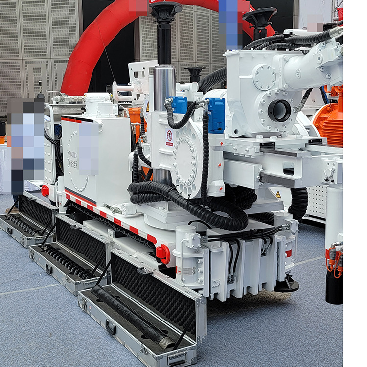 煤矿用履带式全液压坑道钻机步履矿用坑道钻机自行式矿用坑道钻孔