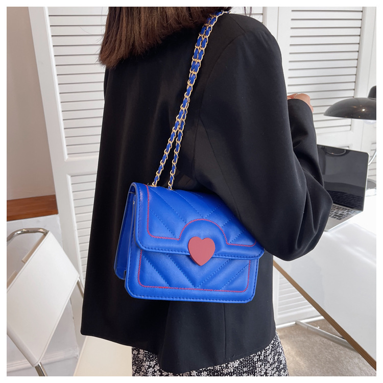 Textured One-Shoulder Bag Women's 2022 Autumn New Fashion Retro Love Chain Small Square Bag Western Style All-Matching Messenger Bag