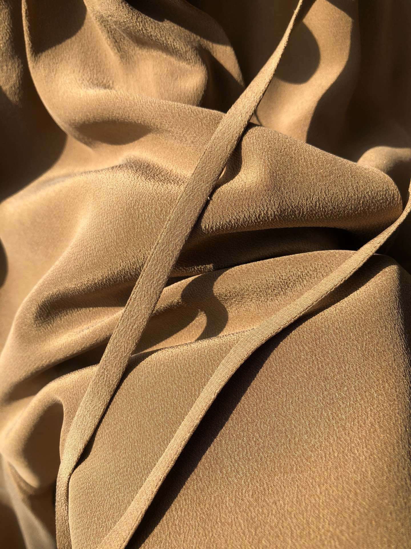 21早春新款 浪漫简约飘逸 圆领系带 软糯重砂洗真丝双绉长袖衬衫