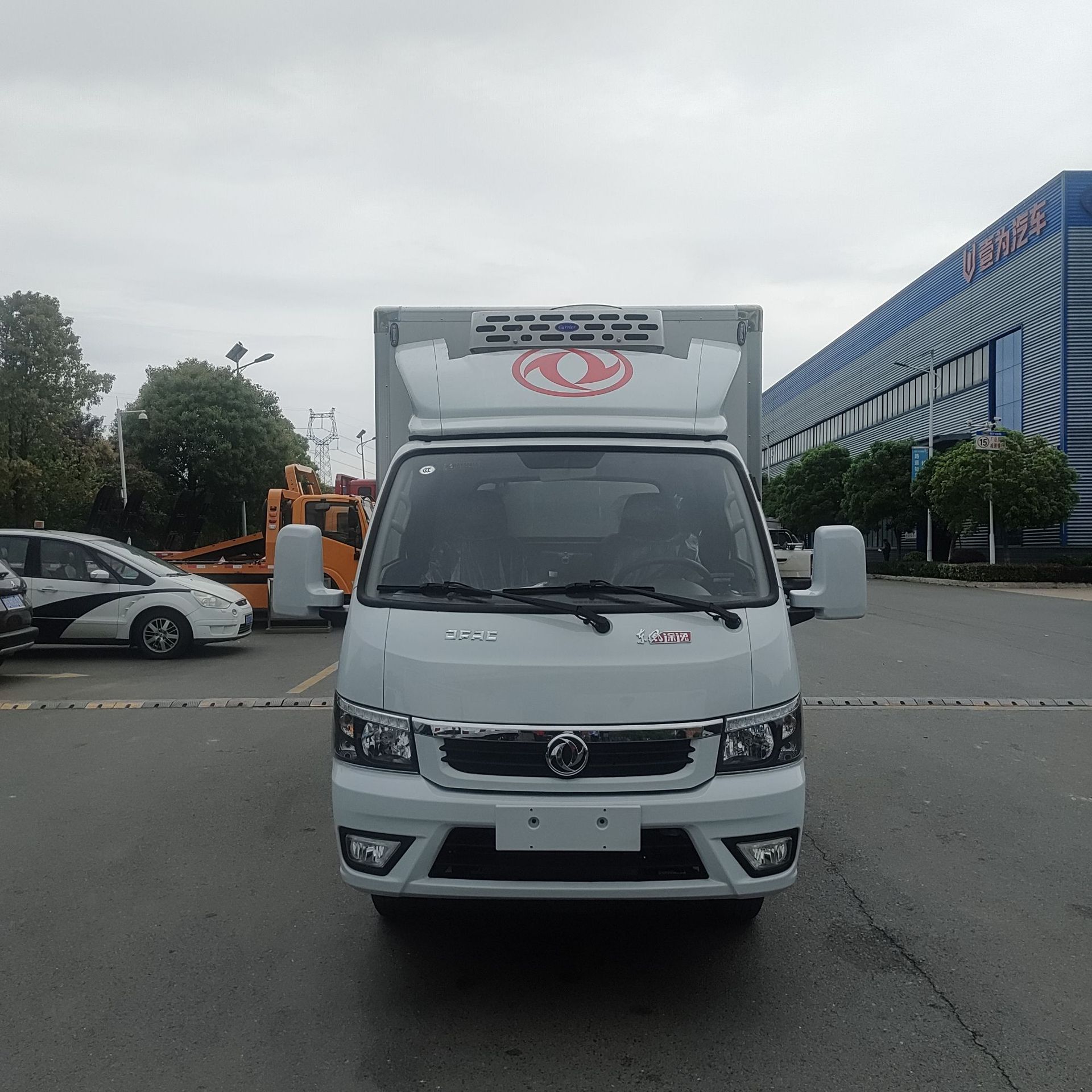 服务支付方式可以烧天然气的小型冷藏车东风途逸油气两用车型整车型号