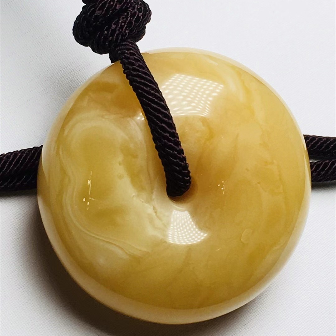 俄料琥珀蜜蜡平安扣吊坠满蜜鸡油黄妖花纹男女款大项坠支持检测