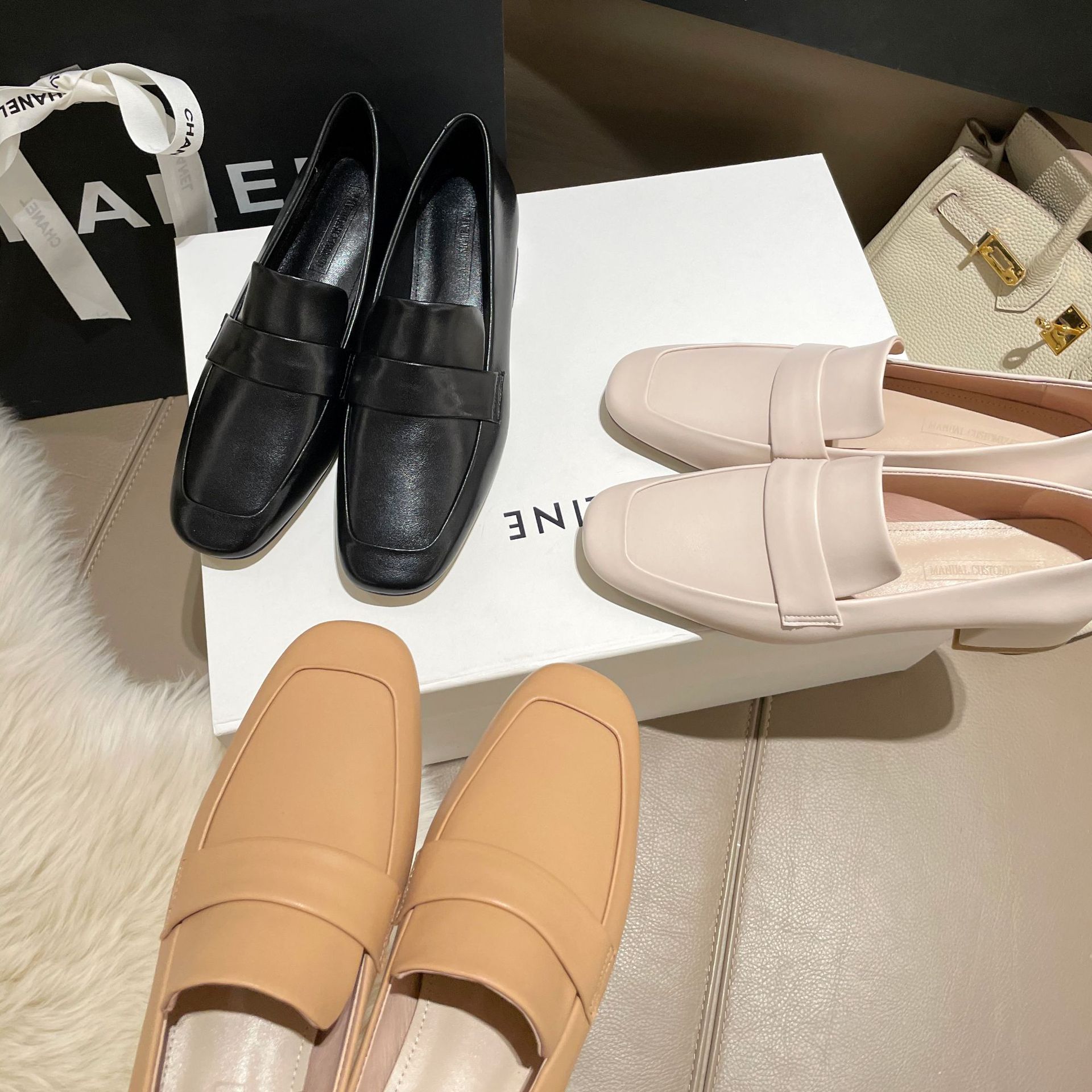 柔软舒适羊皮温柔奶茶色乐福鞋2022早春新品粗中跟方头深口单鞋女