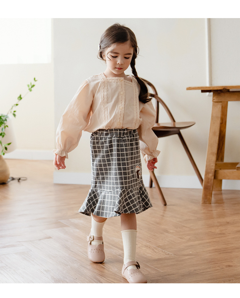 贝贝祖韩国童装2021春款女童棉衬衫花边方领泡泡袖公主范衬衣上衣