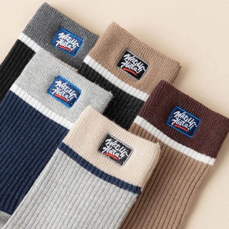Men's Business Socks Screw Type English Men's Socks Winter Men's Mid-Calf Sweat Absorbing and Deodorant Athletic Socks Breathable Socks