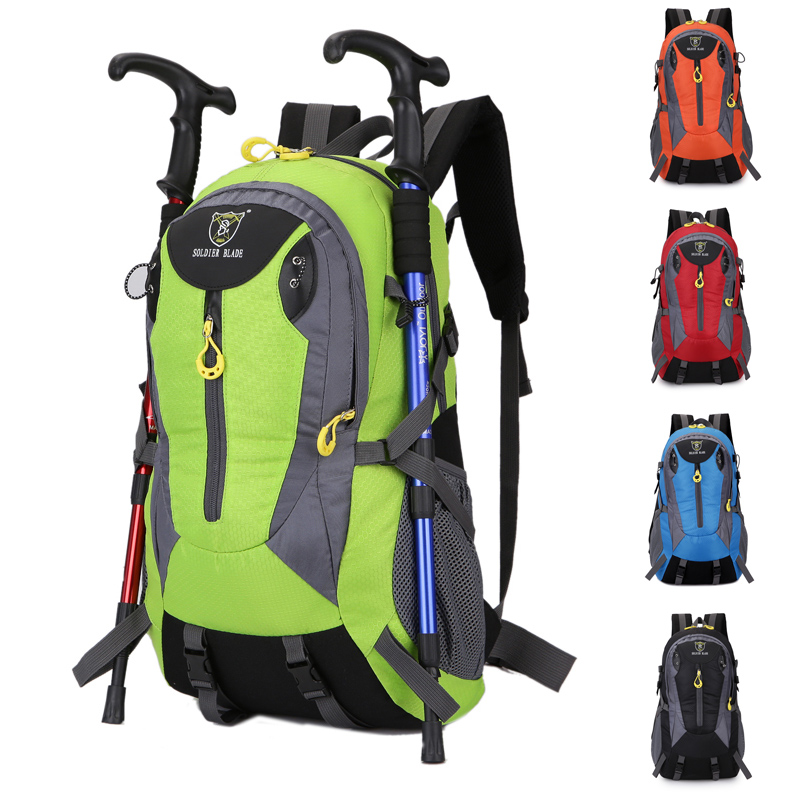 户外休闲轻便徒步旅行双肩背包登山包35l男女多功能防泼水野营包