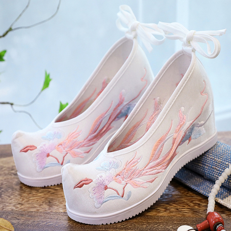 High Heel the Han-Style Clothing Shoes Female Antique Retro Ethnic Style Embroidered Shoes New Han Elements Matching Student Embroidered Cotton Shoes