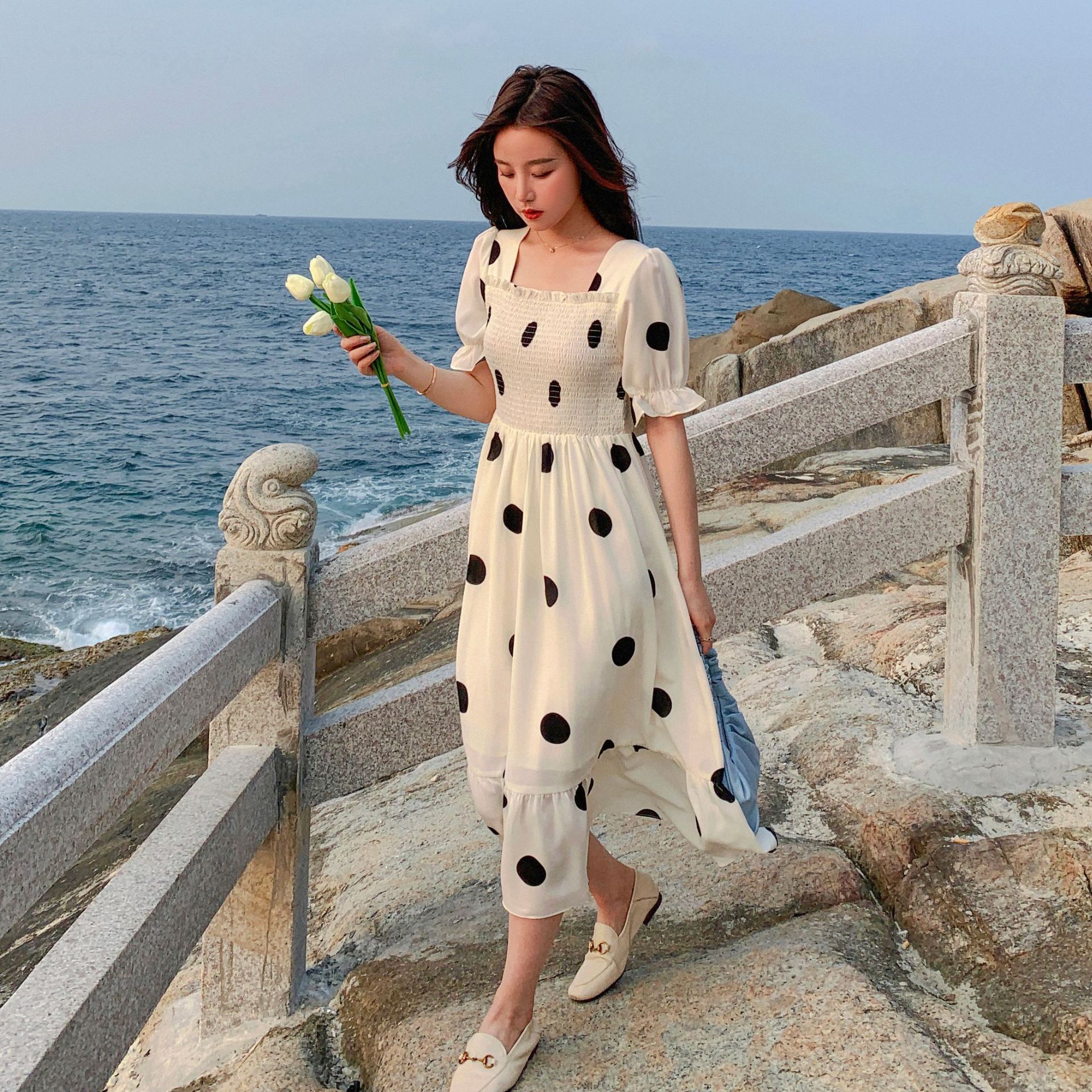 实拍法式波点方领连衣裙女夏气质轻熟森系初恋小清新长裙轻熟甜美