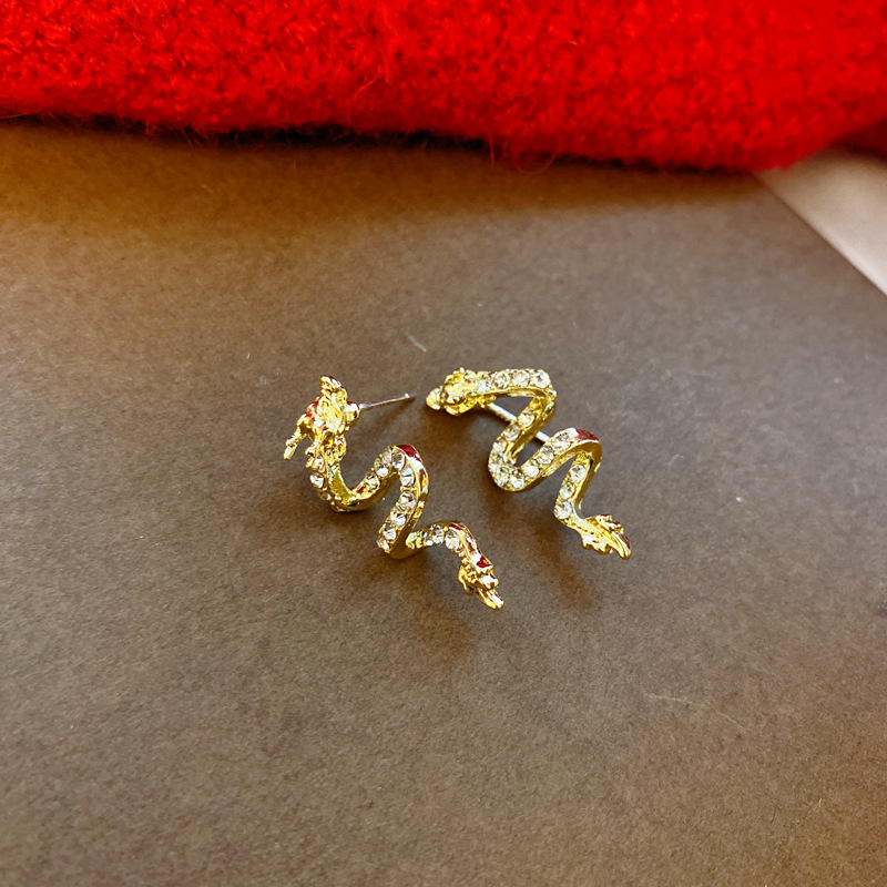 Real Gold Electroplated Silver Needle Zircon Zodiac Dragon-Shaped Earrings Niche Creative Earrings Birth Year Light Luxury High-Grade Earrings