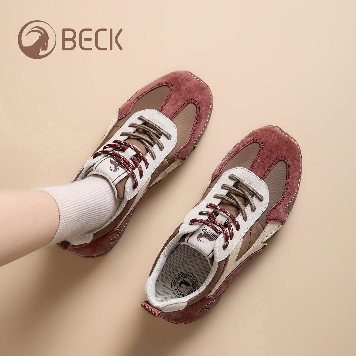 公羊女士休闲鞋2025秋季软底轻便新款运动鞋女真皮百搭休闲单鞋女