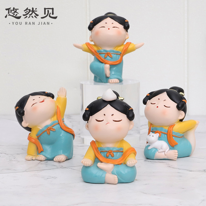 Chinese Creative Small Gift Antique Cute Girl Home Desktop Car Cake Decoration Resin Car Decoration