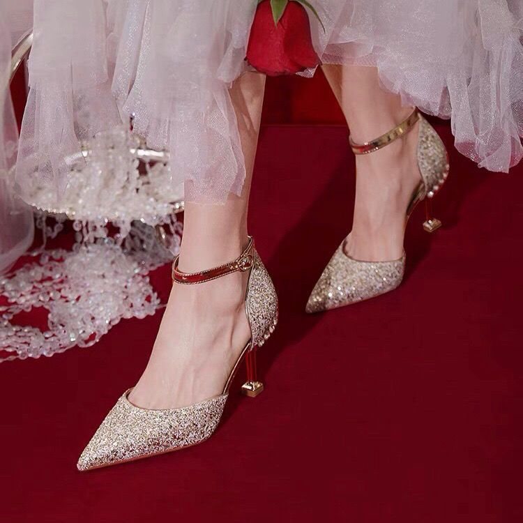 新娘鞋新款水晶婚鞋夏季秀禾两穿主婚纱高跟鞋女细跟一字扣伴娘鞋