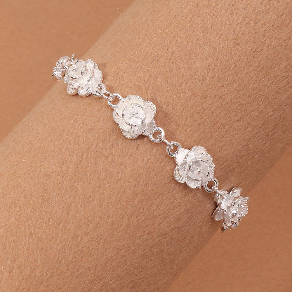 and Fashionable Rose Alloy Bracelet Imitation Silver Ethnic Style Flower Heart Bracelet Female Wholesale Customization