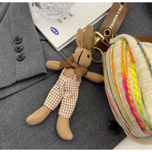 创意背带裤小兔子挂件可爱毛绒公仔玩具钥匙扣时尚布偶娃娃机批发
