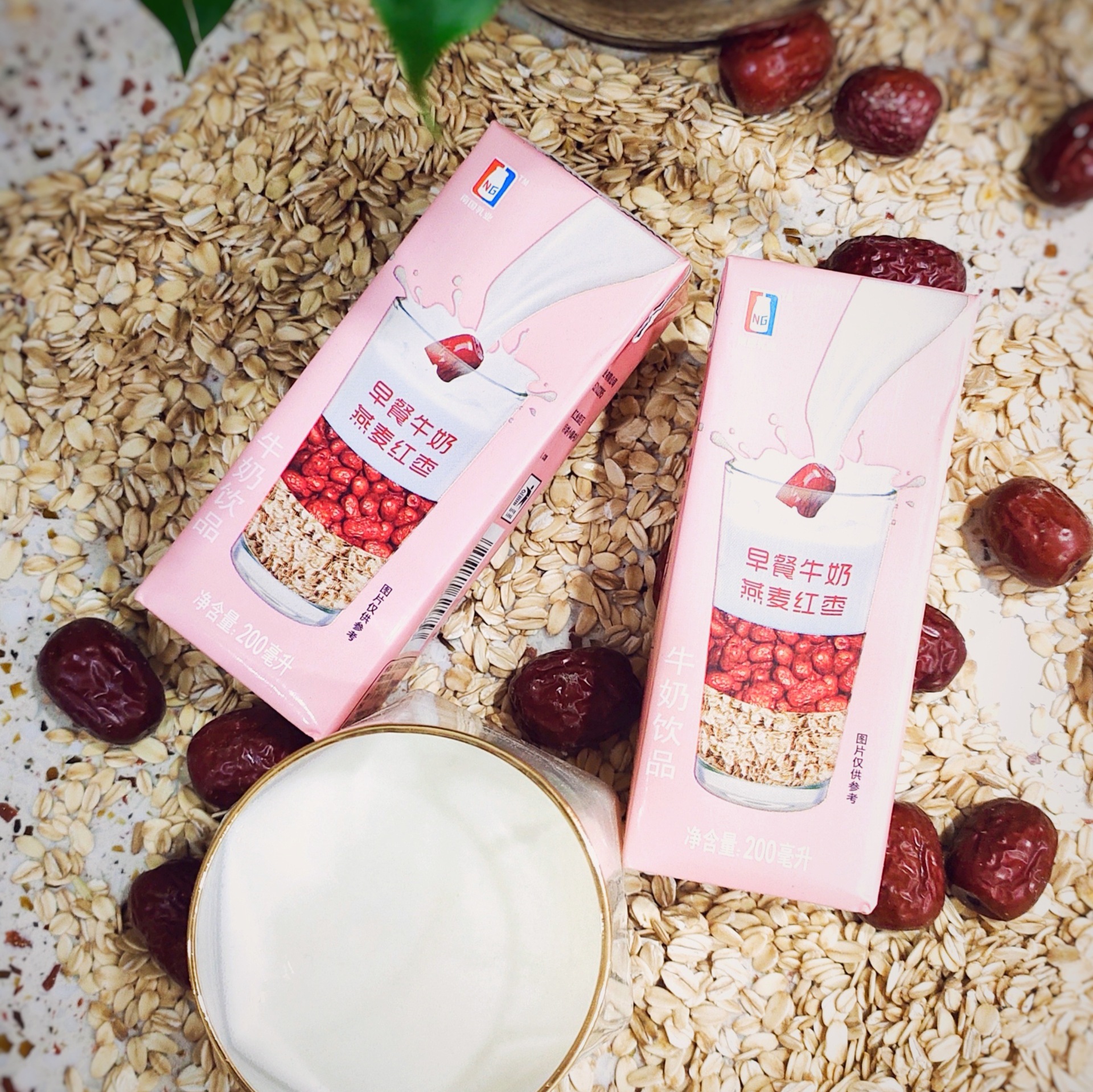 厂家直供牛奶 南国乳业燕麦红枣早餐牛奶饮品电商箱装 200ml*10盒