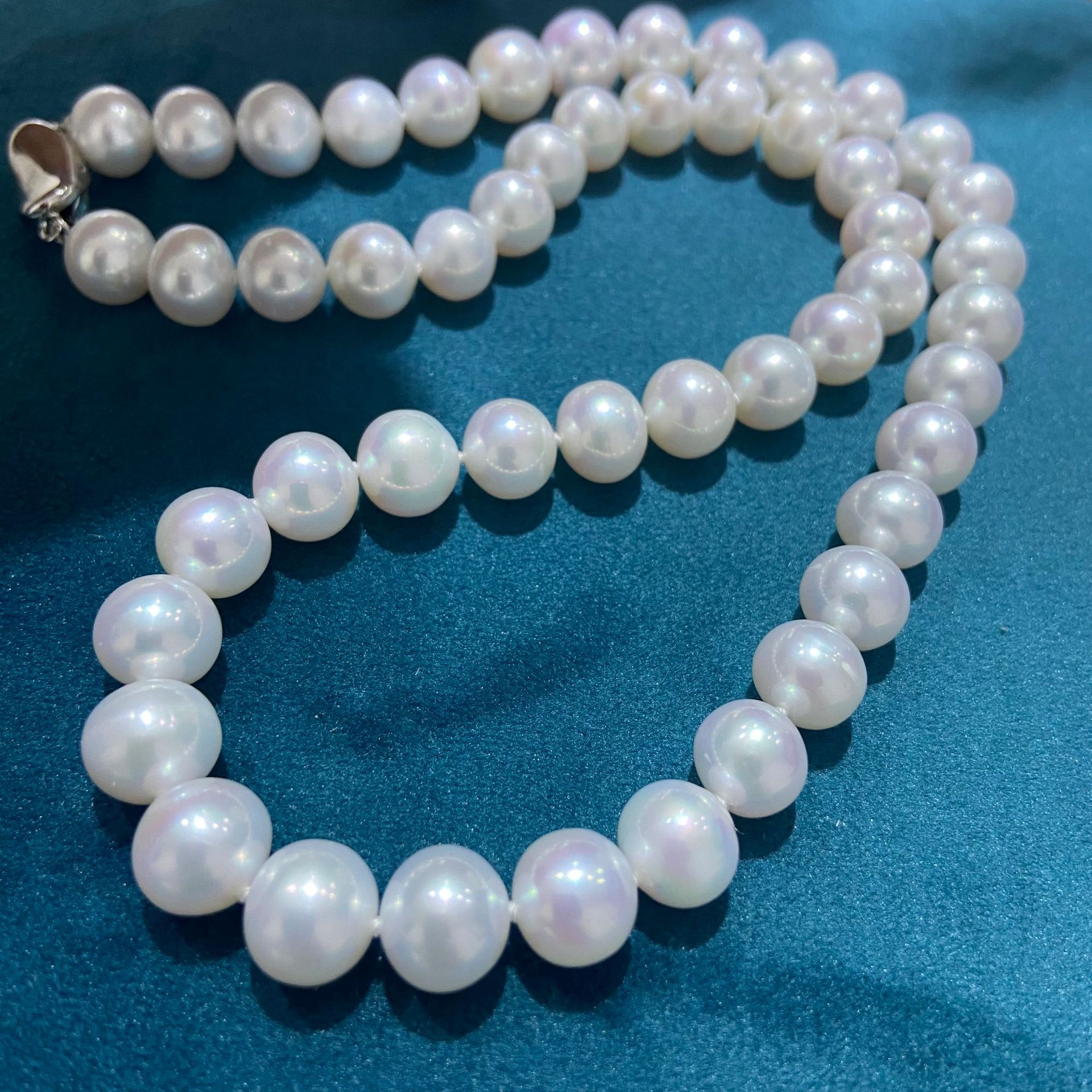 Freshwater Pearl Necklace Perfect Circle Strong Light Clavicle Chain Gift Box Certificate 925 Silver Buckle Necklace Mom Chain Factory Wholesale