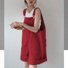 红色大码棉质工装背带短裤女小个子夏季款宽松高腰显瘦阔腿裤
