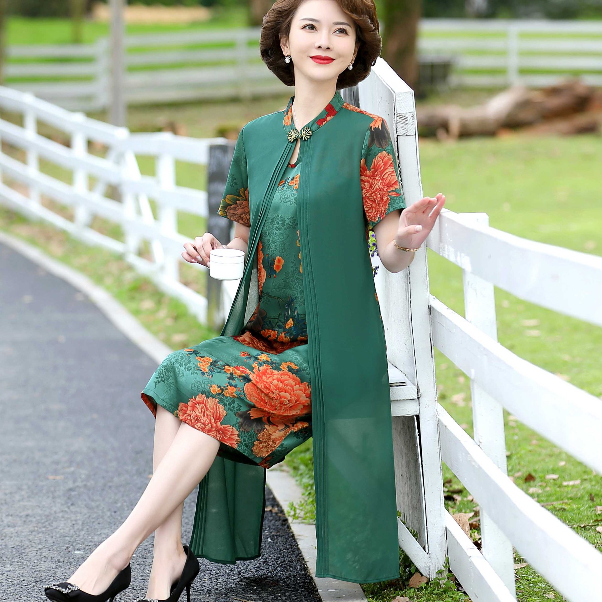 中老年女装夏装连衣裙时尚气质假两件裙子50岁遮肚显瘦旗袍裙子薄