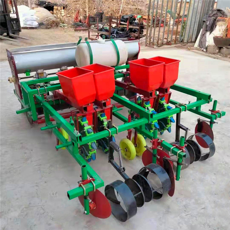 花生覆膜播种机施肥喷药起垄机 四轮拖拉机点播机 四行起垄播种机