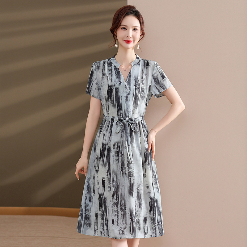 妈妈气质短袖连衣裙女夏季中老年女装雪纺裙子夏装时尚长裙40岁50