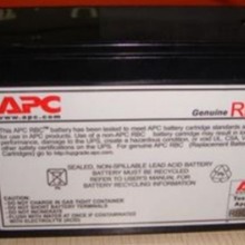 APC蓄电池 原装UPS内置电池RBC24 SUA1500R2ICH专用电源 12v9ah