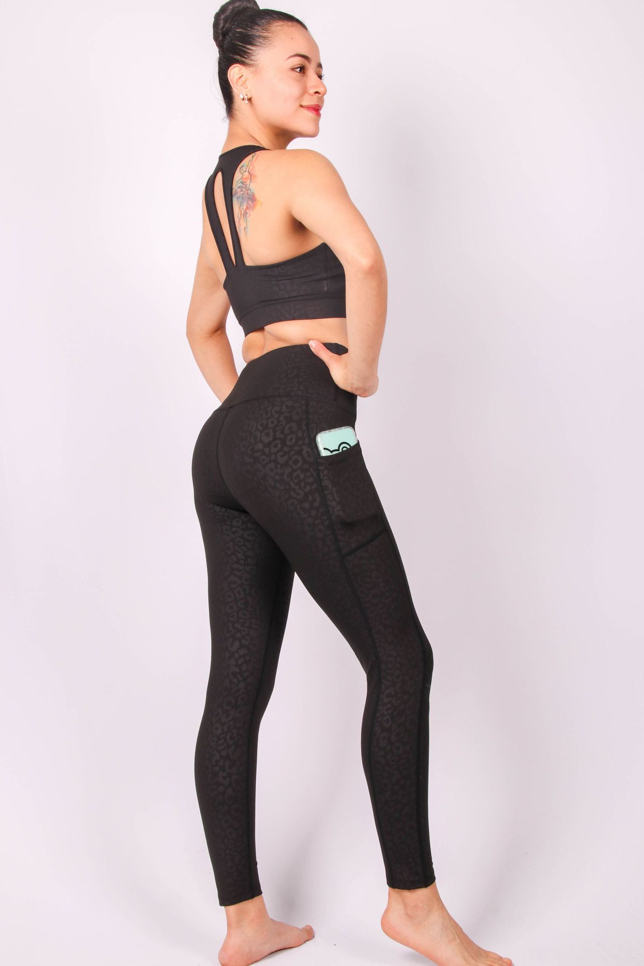 2021新款速干瑜伽套装 欧美弹力运动健身服有缝瑜伽裤性感二件套