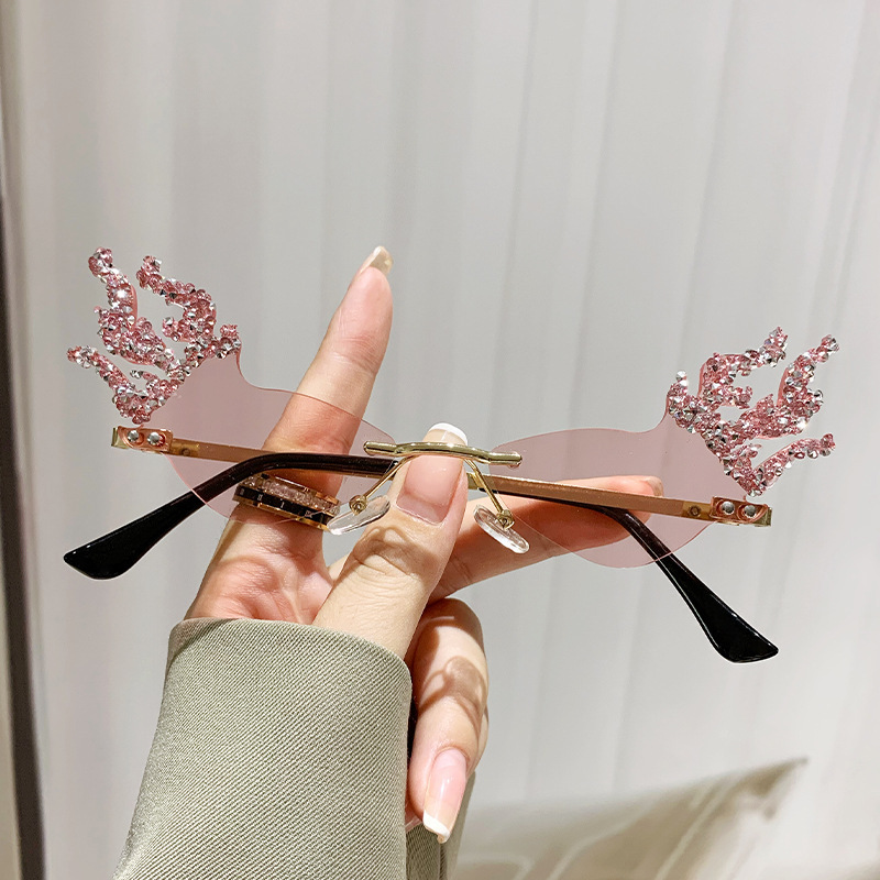 Autumn and Winter New Halloween Dress up Personalized Sunglasses Cross-Border European and American Flame Rimless Sunglasses Funny Sun Glasses