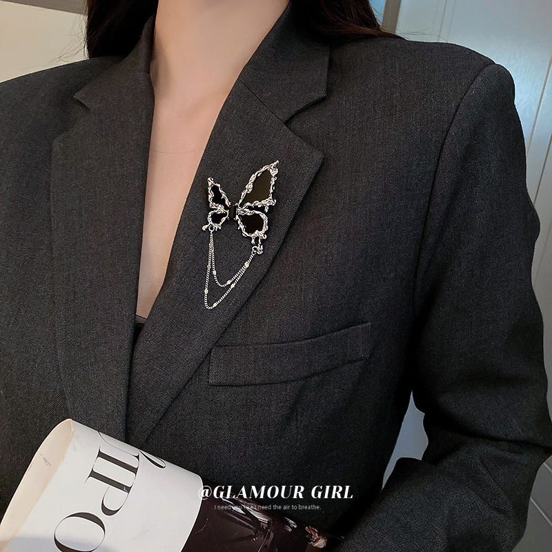 Korean-Style Personalized Design Pleated Diamond Butterfly Brooch Fashion High-End Sweet Cool Style Suit Pin Clothing Ornament