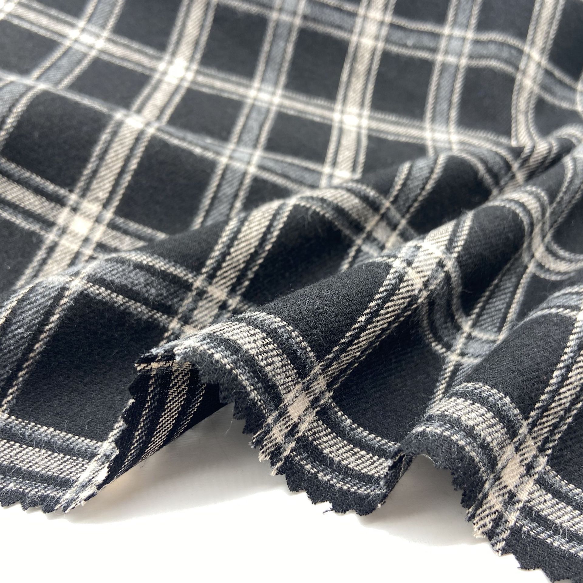 涤棉磨毛新款格子衬衫面料2021秋冬斜纹童装服装布料绒布