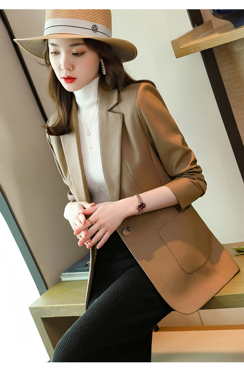 高级感棕色西装外套女春秋新款休闲大码女士卡其色小西服上衣秋季