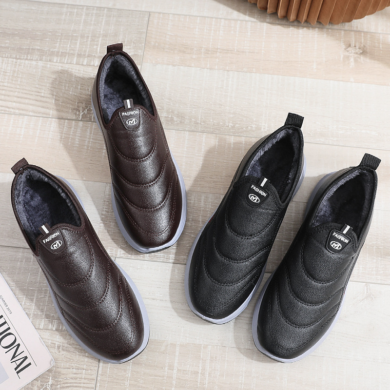 Winter New Old Beijing Cloth Shoes Men's Cotton Shoes Fleece-lined Warm Slip-on Snow Boots Non-Slip Soft Bottom Leather Waterproof