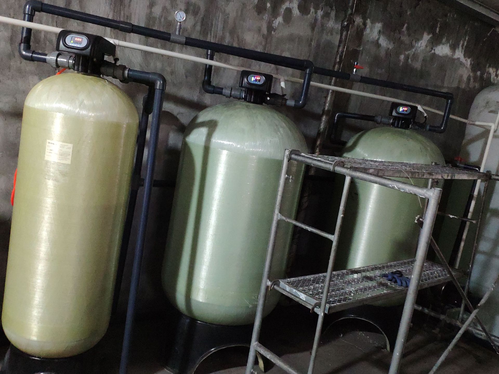 锅炉软水机树脂罐1252 水玻璃钢罐直径300 反渗透设备树脂罐-阿里巴巴