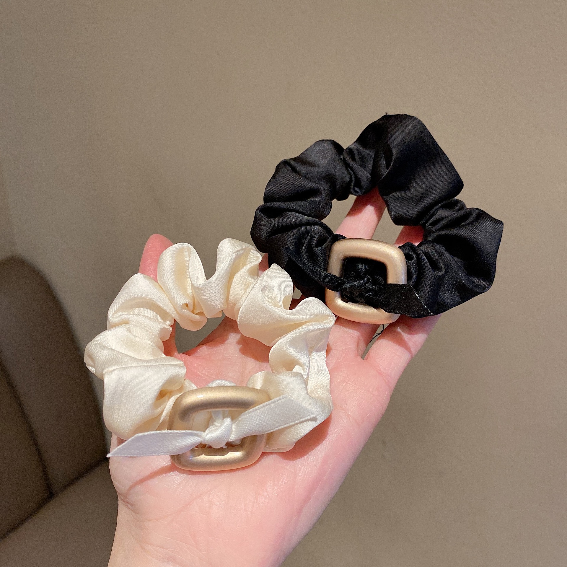 克莱因蓝米奇爱心耳朵长毛绒皮筋发圈-报价-阿里巴巴