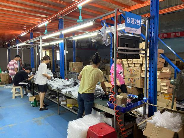 奶茶店冰淇淋机商用雪糕机台式自动圣代甜筒软质台式小型冰激凌机