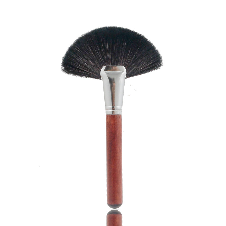 新款单只动物毛大扇形化妆刷 余粉 高光 细光锋羊毛 美妆工具现货