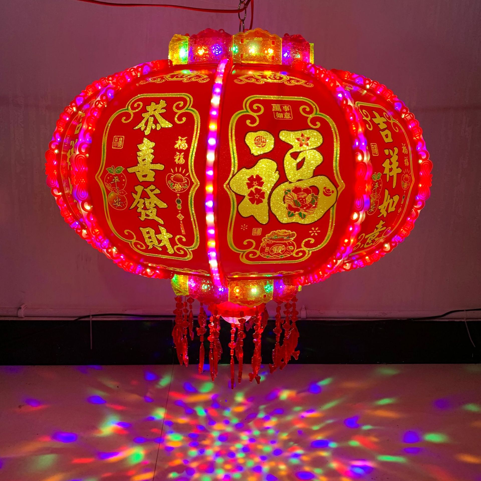 鎏金流水款七彩旋转走马灯笼新年新款led流水灯旋转福字大红灯笼