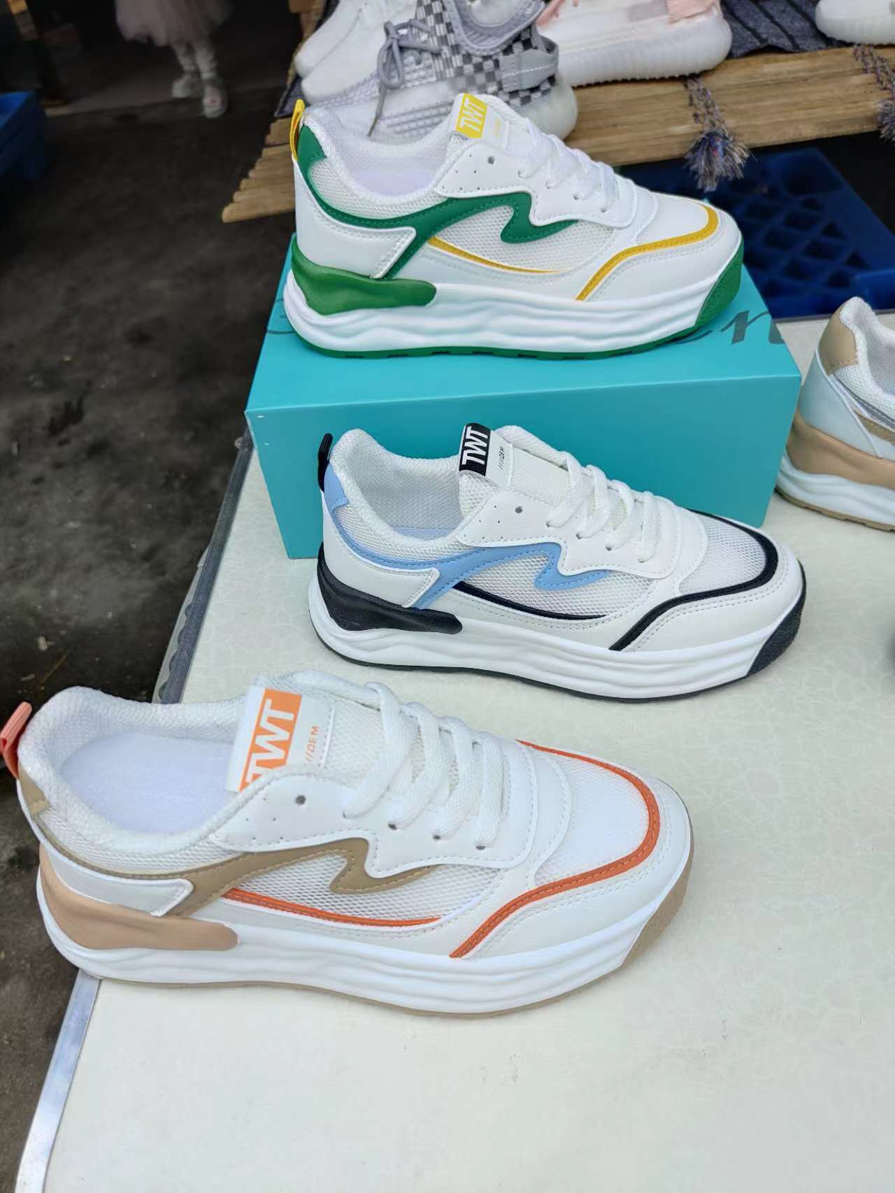 温州库存鞋头层牛皮运动女鞋清仓鞋直播货源地摊断码鞋杂款鞋