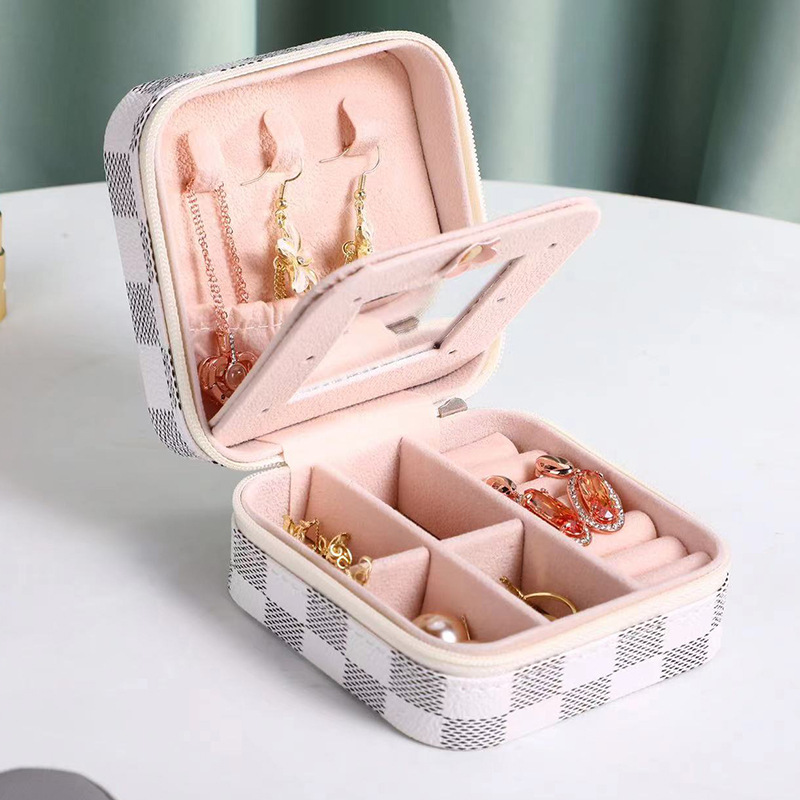 Jewelry Box Minimalist Mirror Pu Jewelry Box Travel Portable Ear Stud Necklace Storage Box in Stock Wholesale