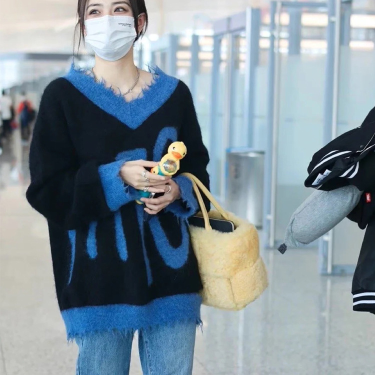 2021明星徐璐同款毛衣女秋冬设计感小众宽松慵懒风外穿套头针织衫