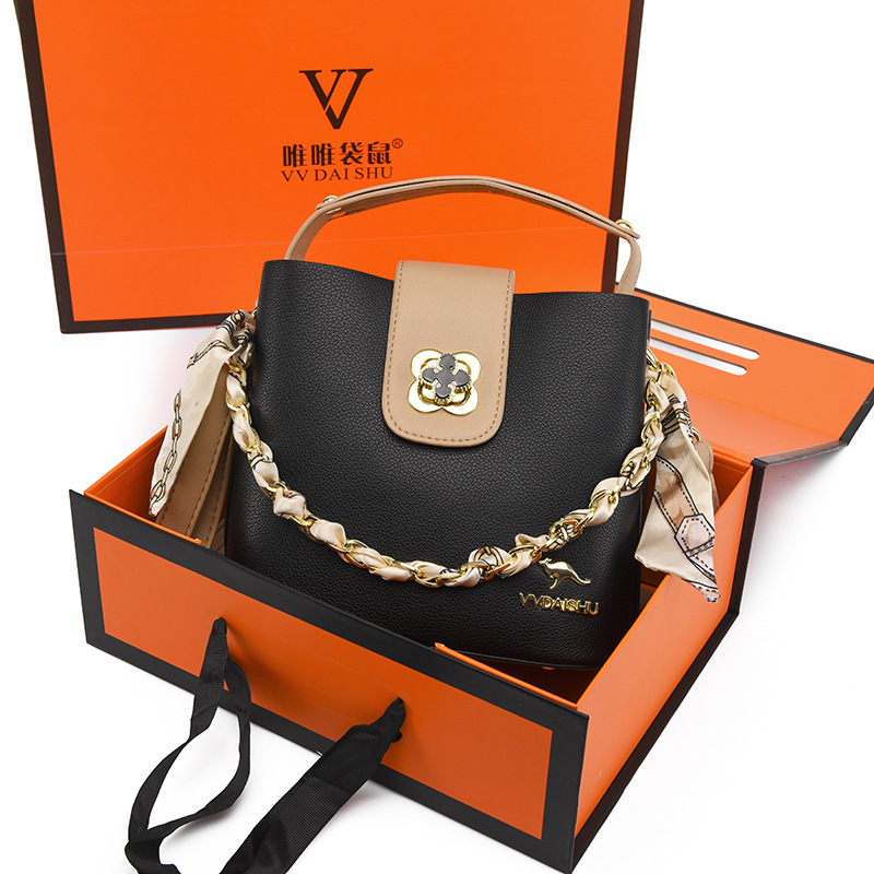 广州唯唯袋鼠高端质感软面洋气百搭手提单肩女包气质网红爆款女包