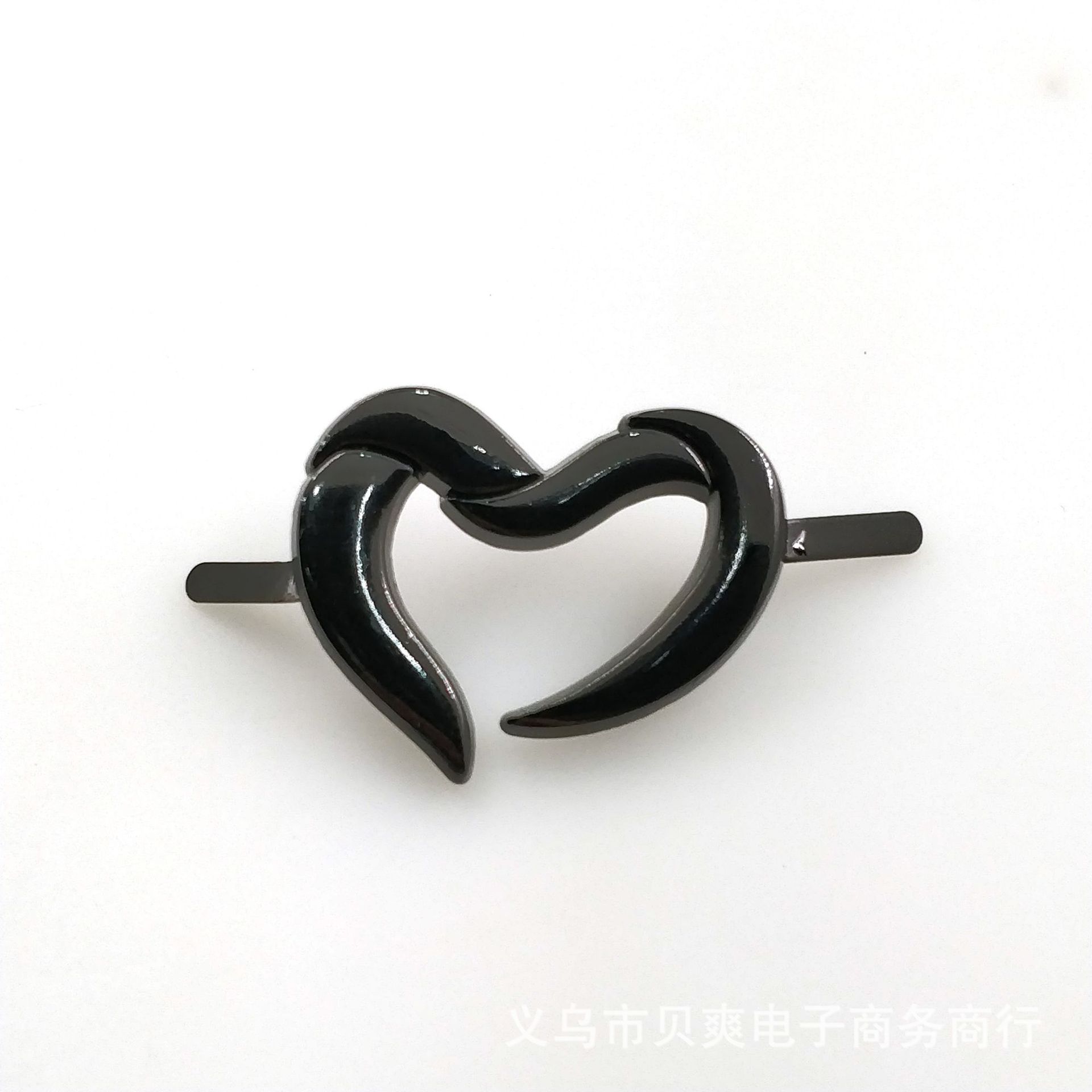 Yiwu Factory Direct Sales Die Casting Zinc Alloy Pin Stitching Sign Hardware Trademark Logo Clothing Box and Bag Nameplate