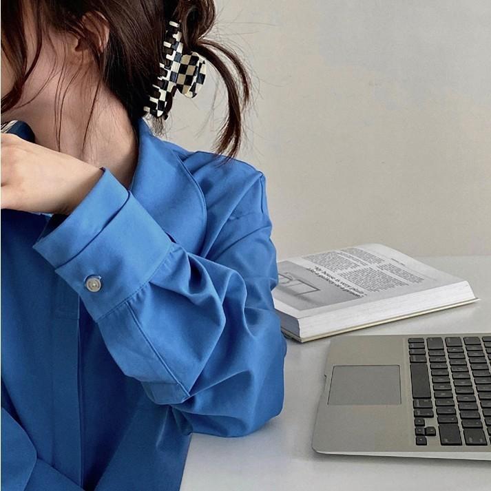 网红 长袖克莱因蓝衬衫女秋冬新款设计感上衣百搭叠穿气质衬衣