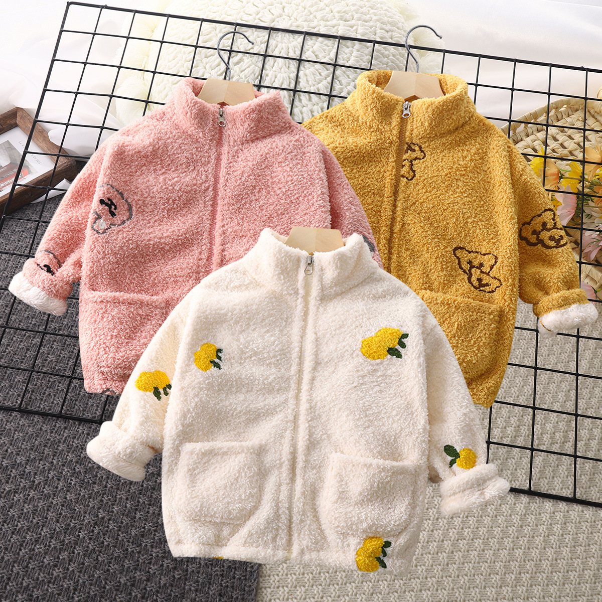 children‘s spring and autumn coat boys girls autumn clothing thermal coral fleece baby autumn and winter fleece-lined tops children‘s clothing wholesale