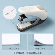 日本文具大赏订书机省力型学生用迷你小号装订器可爱少女心家用办