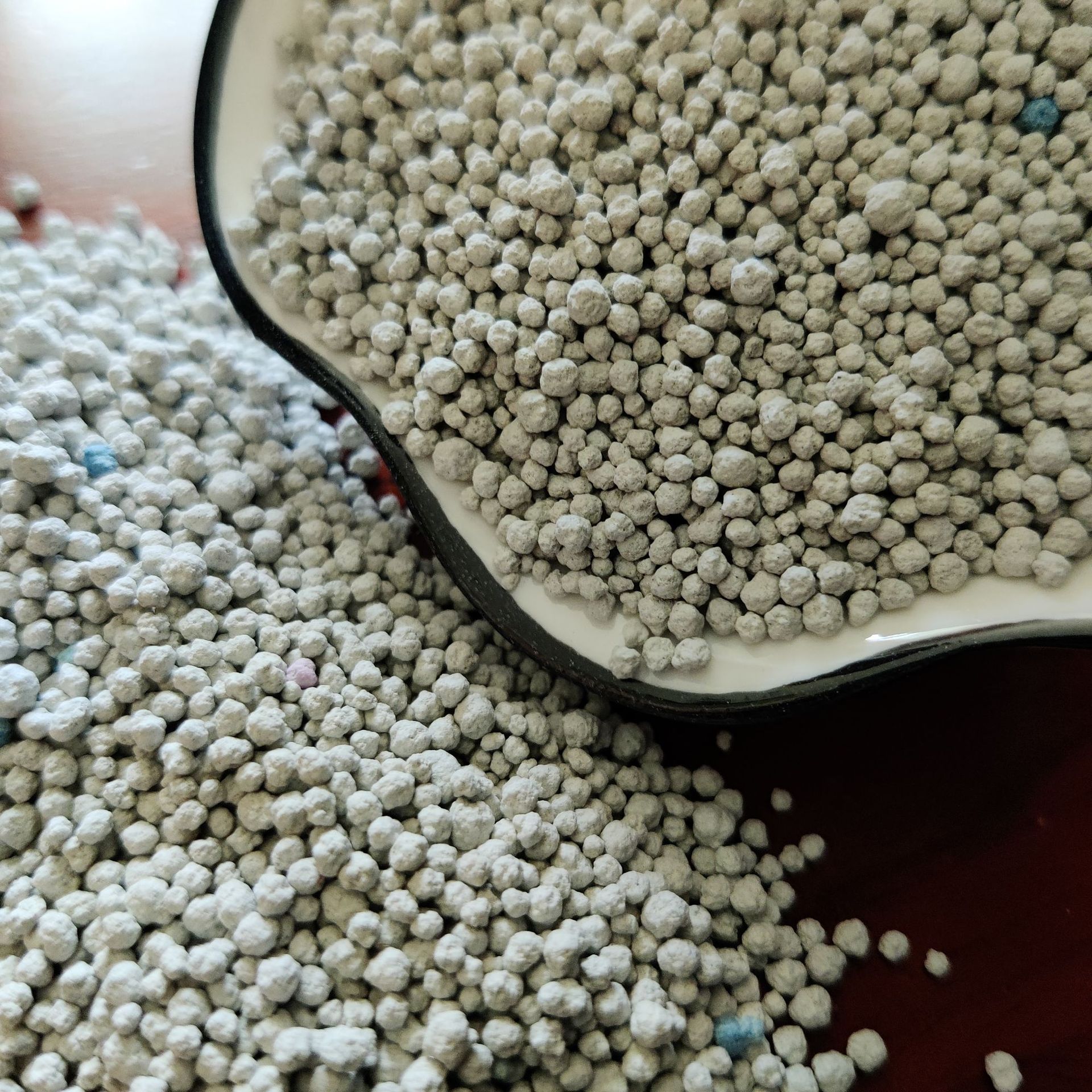 厂家直供 膨润土猫砂   猫砂 大量批发代加工