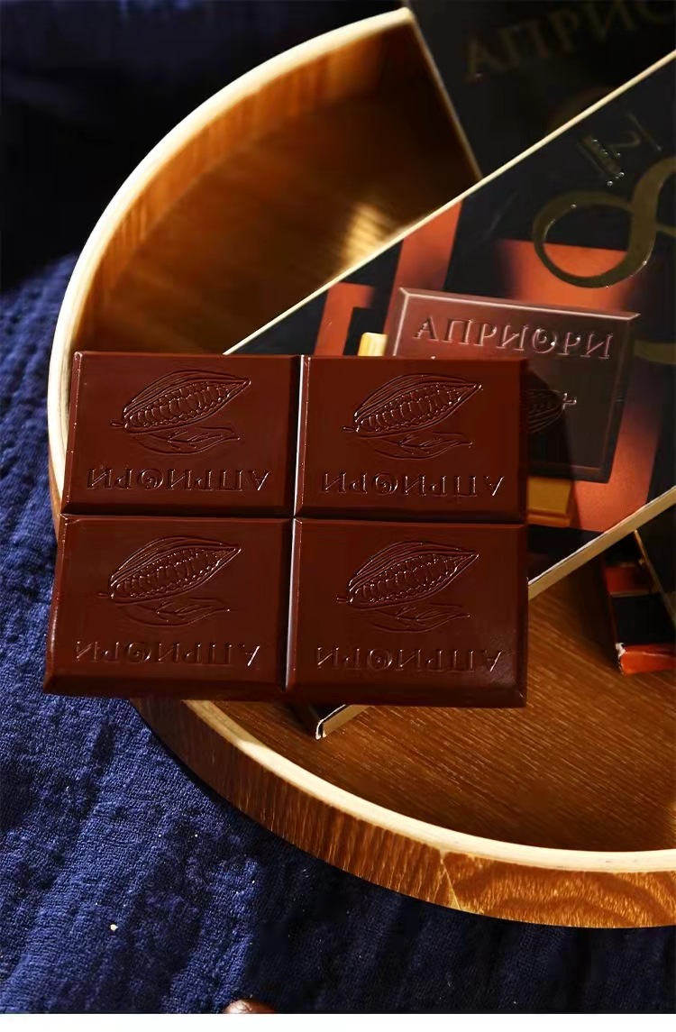 进口俄罗斯黑骑士巧克力无蔗糖99�%纯可可脂独立包装高浓度零食