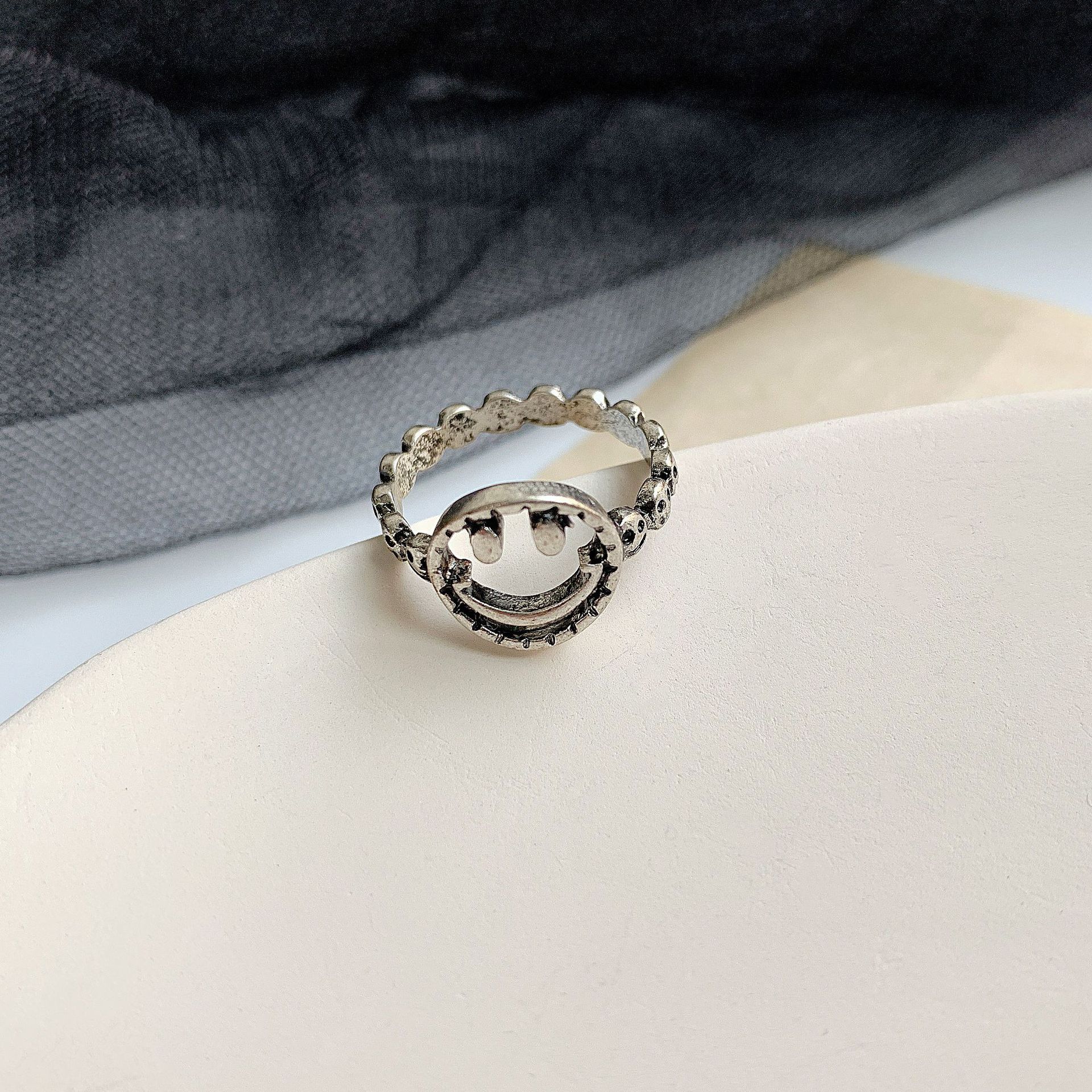 戒指 时尚ins潮人冷淡风创意设计镂空星星眼睛圆形笑脸开口戒尾戒