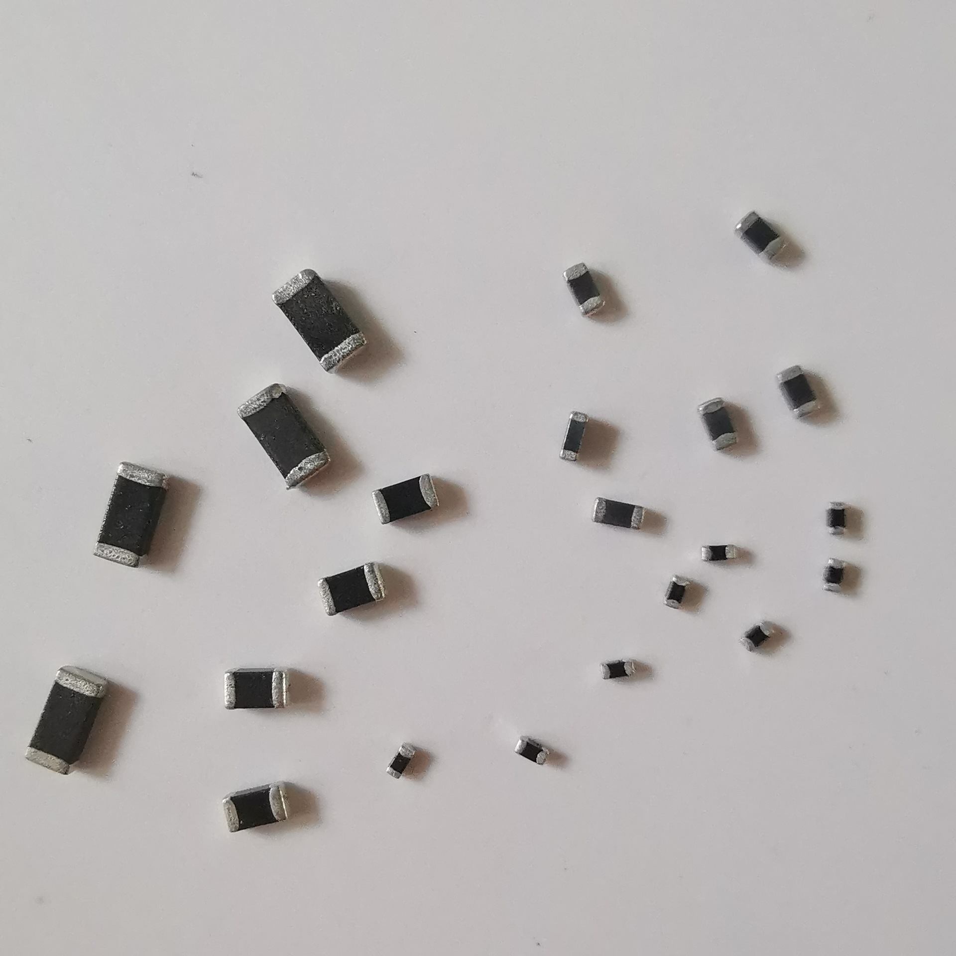 现货正温度贴片ptc热敏电阻 led/ac电源过热传感保护用0603-470欧