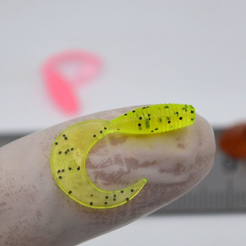 5cm超小迷你软饵卷尾蛆根钓路亚假饵微物倒钓德州马口翘嘴鳜鱼