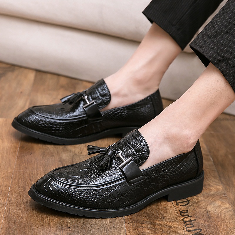 新款大码46鳄鱼纹流苏乐福鞋男发型师韩版时尚英伦商务休闲鞋外贸