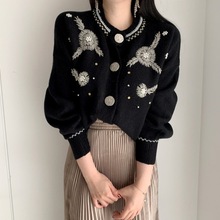 韩国chic秋季复古小众设计洋气重工绣花订珠毛衣+压褶皱褶半身裙